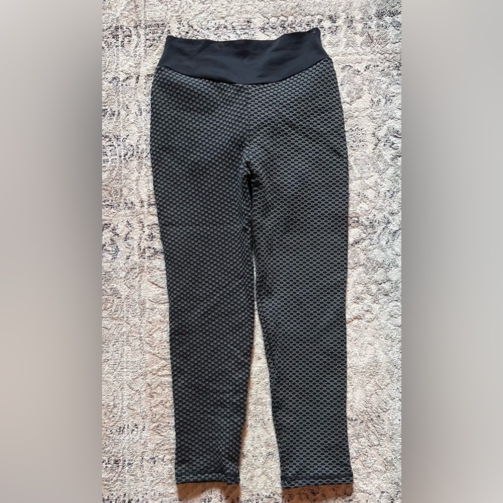 HALARA buttlifting cropped leggings